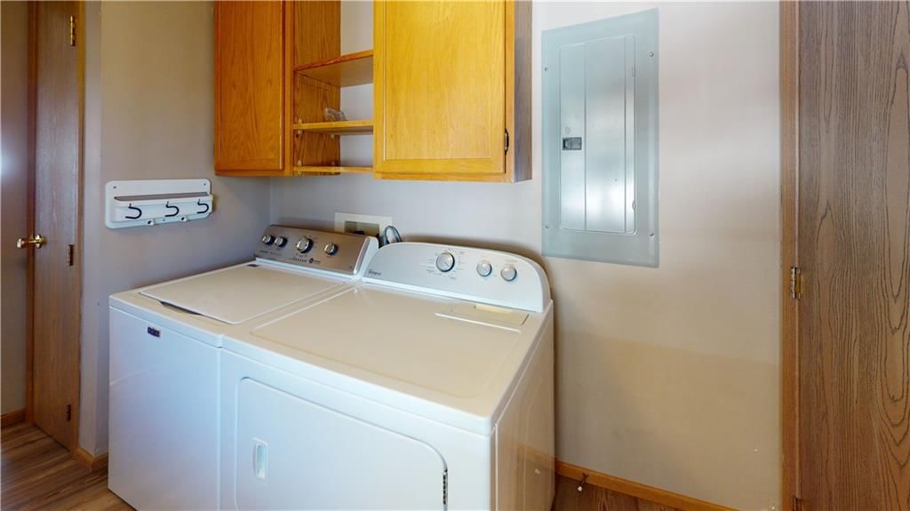 1205 N Lynn Street — photo 15