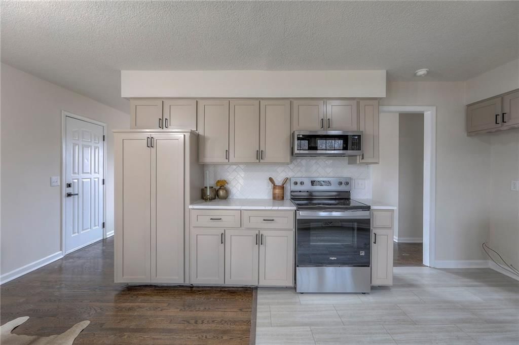 319 Glendale Road — photo 9