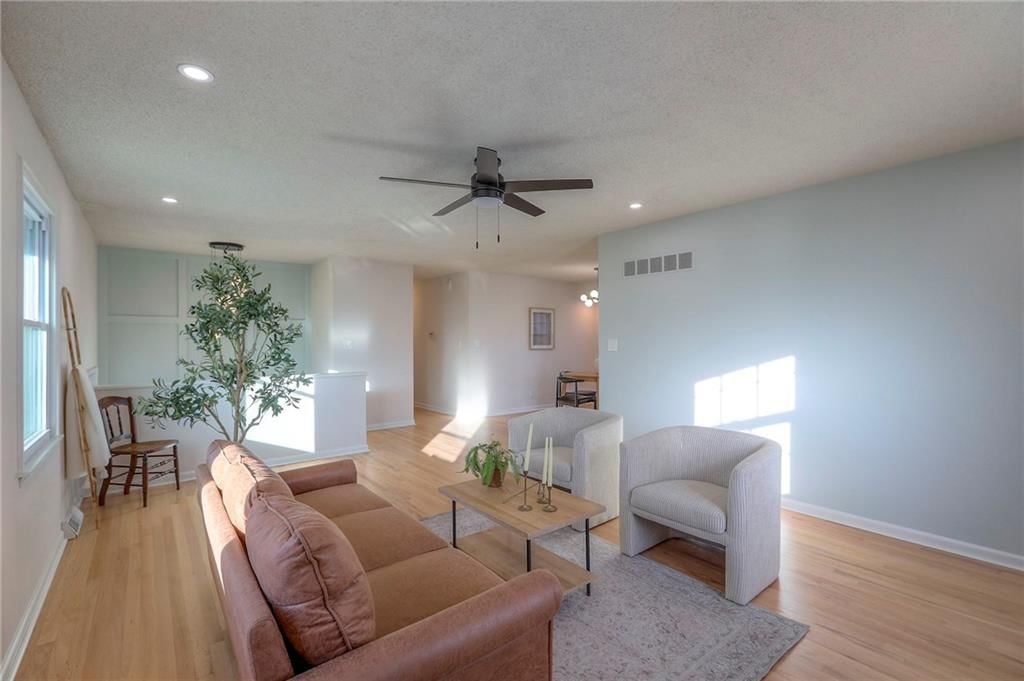 7323 N Euclid Avenue — photo 8
