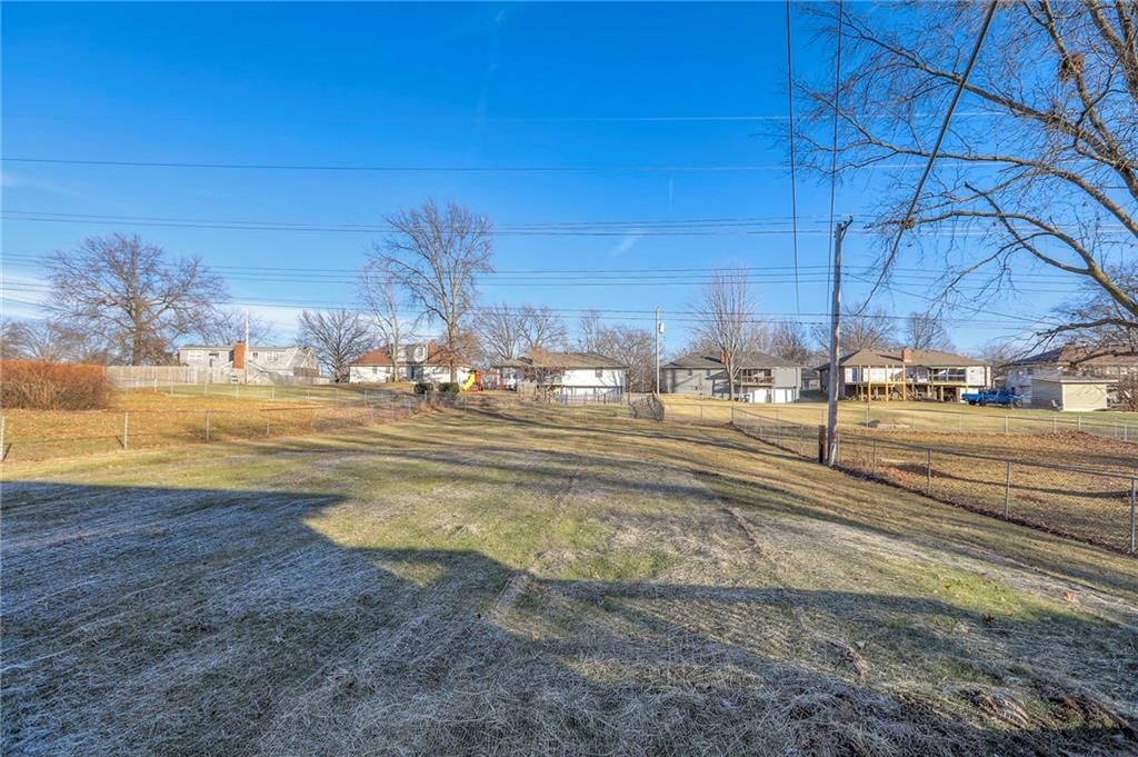 7323 N Euclid Avenue — photo 35