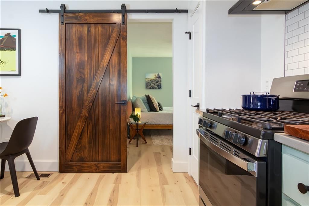 103 E Carlton Street — photo 13