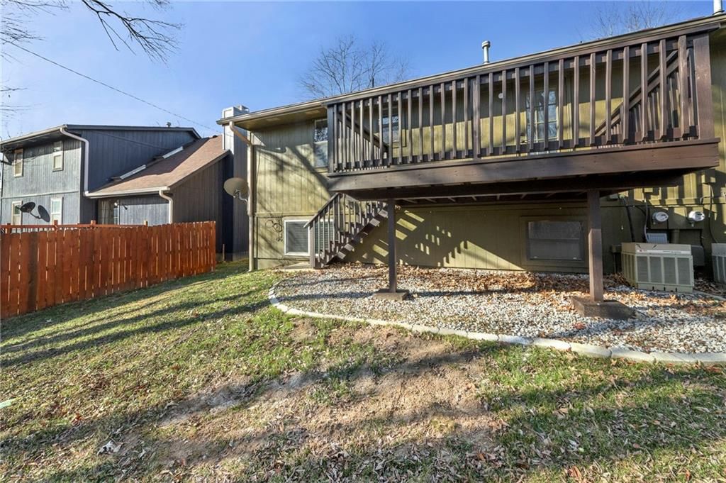 1913 N 69th Terrace — photo 34