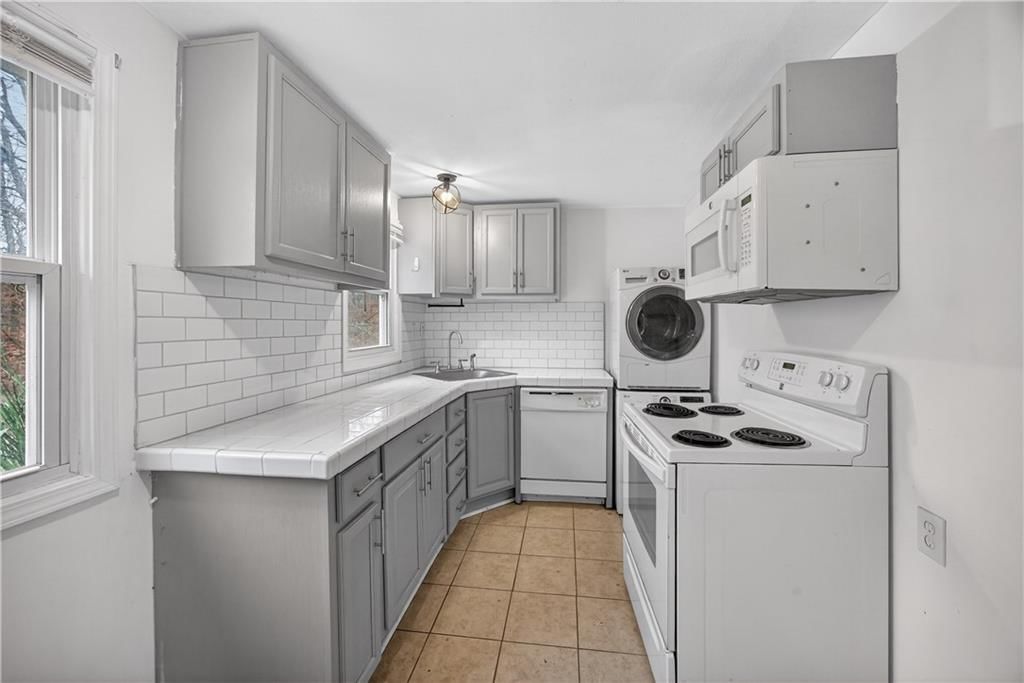 1115 S 49TH Drive — photo 7