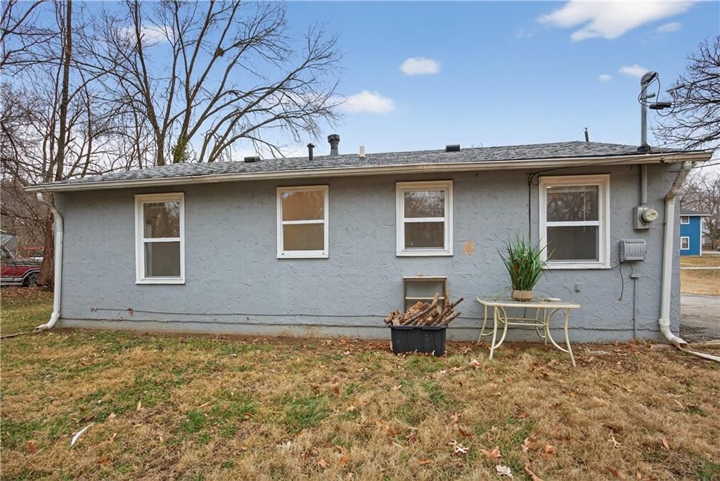 1115 S 49TH Drive — photo 15