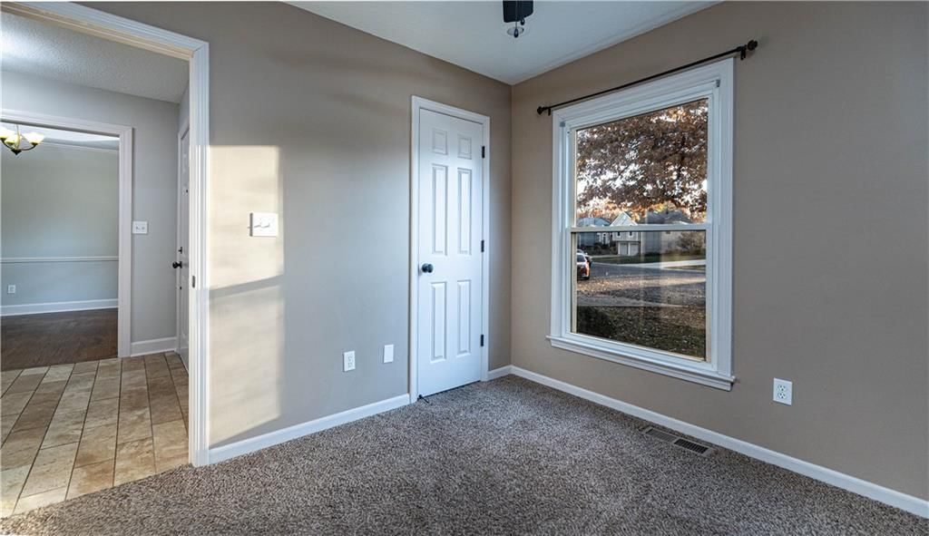 4047 SW ORLEANS Court — photo 11