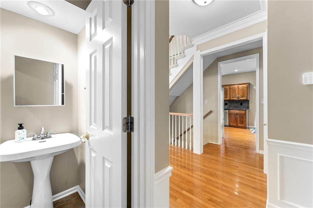 6909 N Bellefontaine Avenue — photo 12
