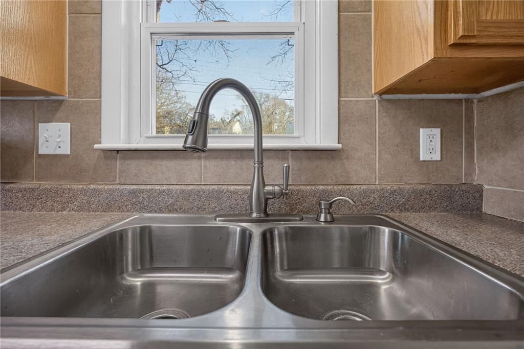 1045 S 50 Terrace — photo 9