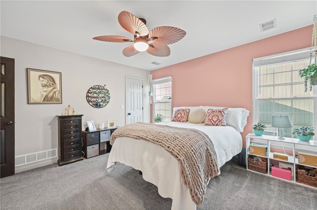 627 NE Swann Circle — photo 17