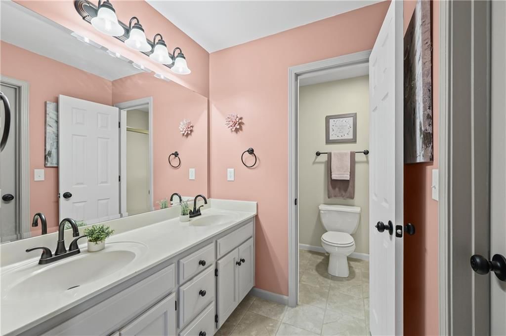 627 NE Swann Circle — photo 18