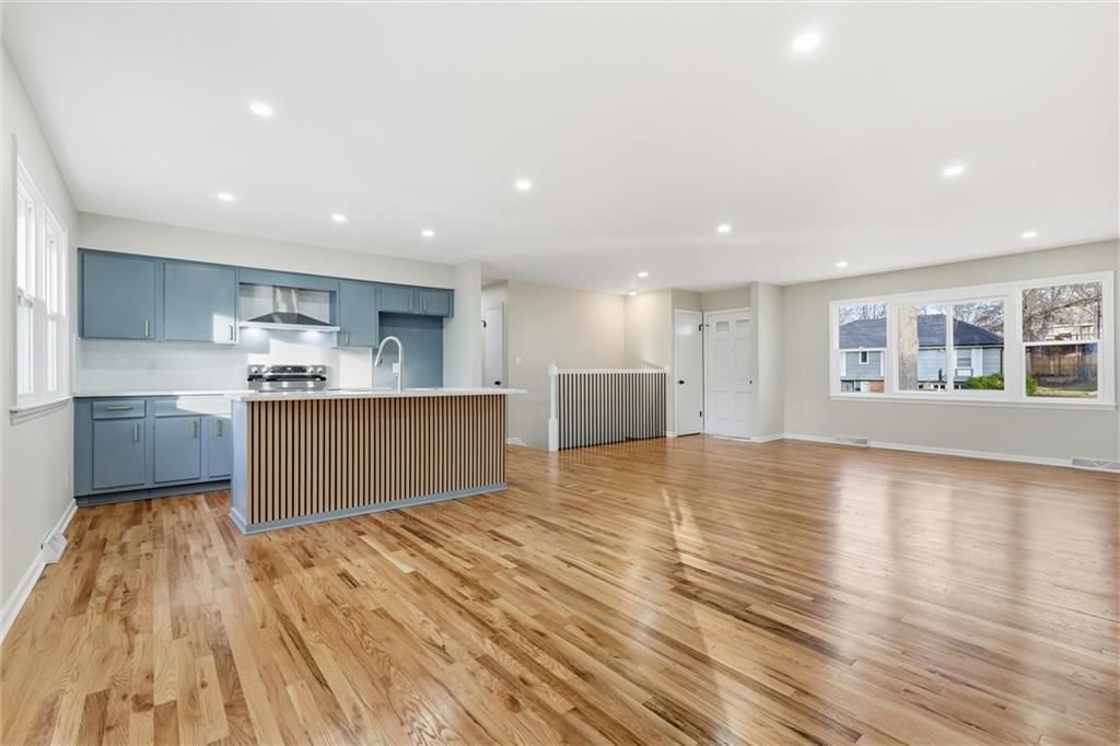 7420 Hardy Avenue — photo 10