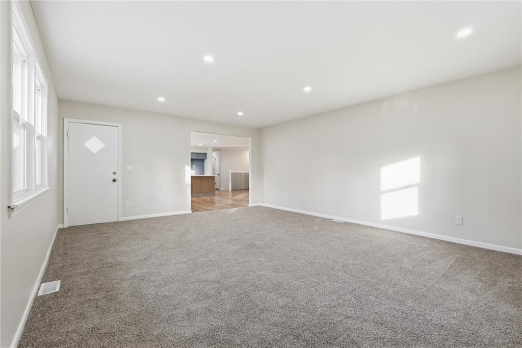 7420 Hardy Avenue — photo 11