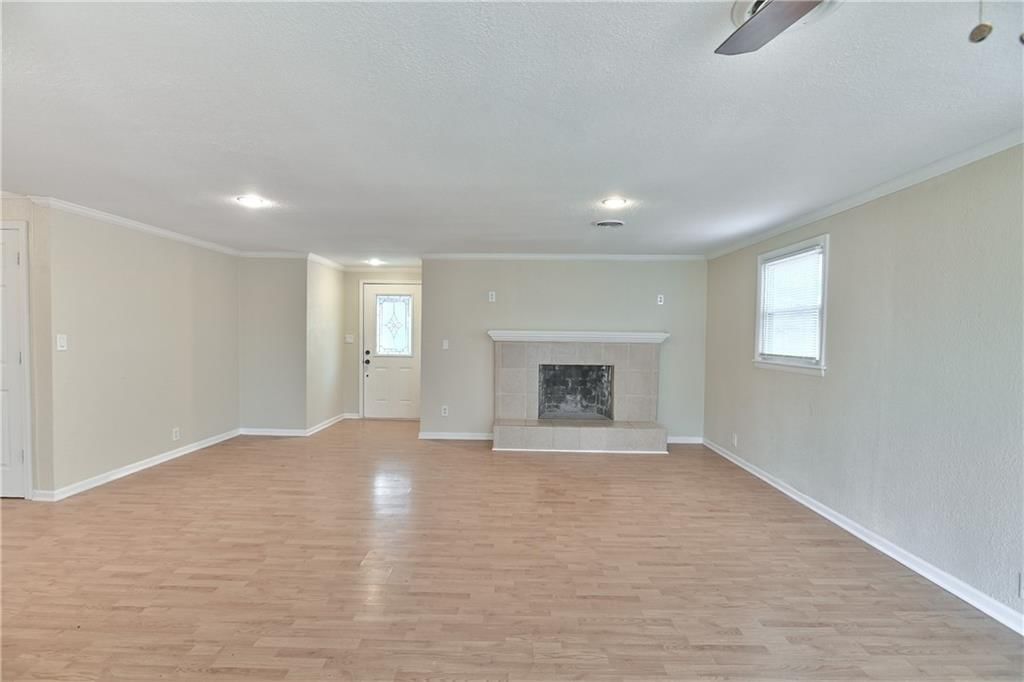 5813 Harvard Avenue — photo 10