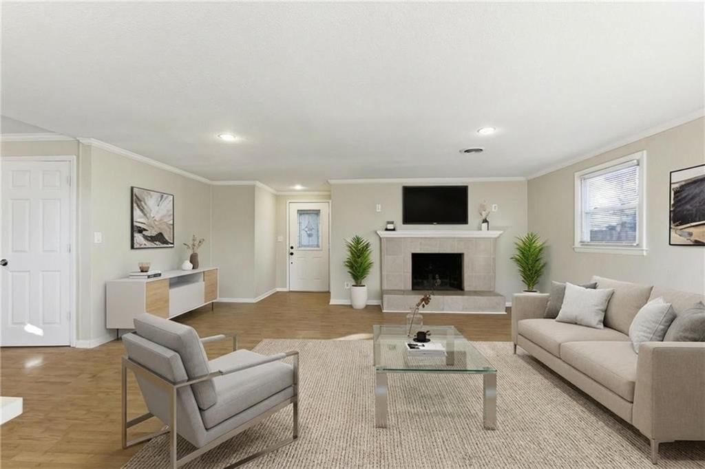 5813 Harvard Avenue — photo 11