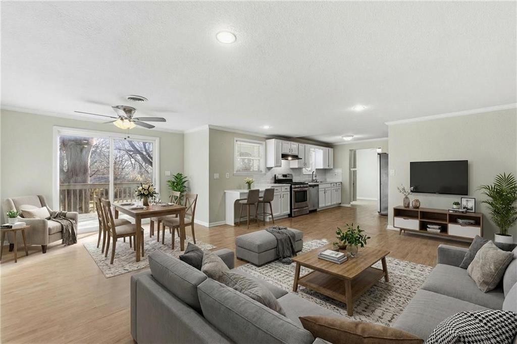 5813 Harvard Avenue — photo 12