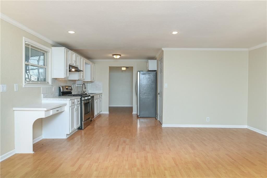 5813 Harvard Avenue — photo 16