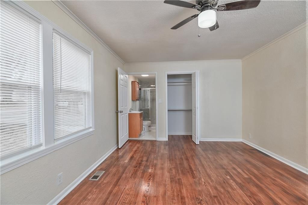 5813 Harvard Avenue — photo 24