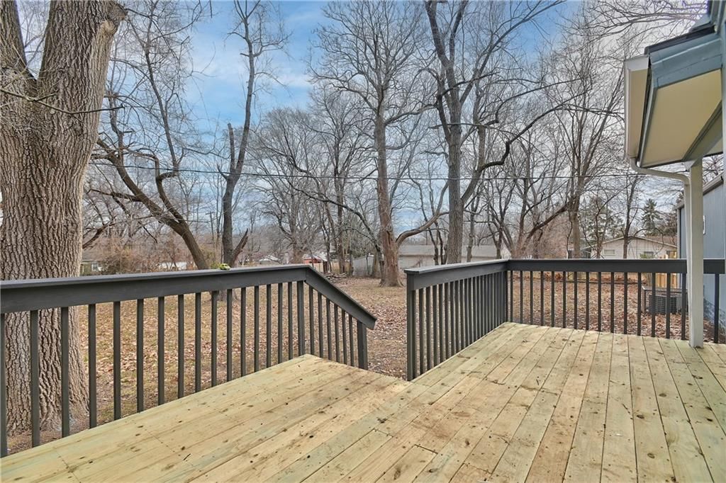 5813 Harvard Avenue — photo 39