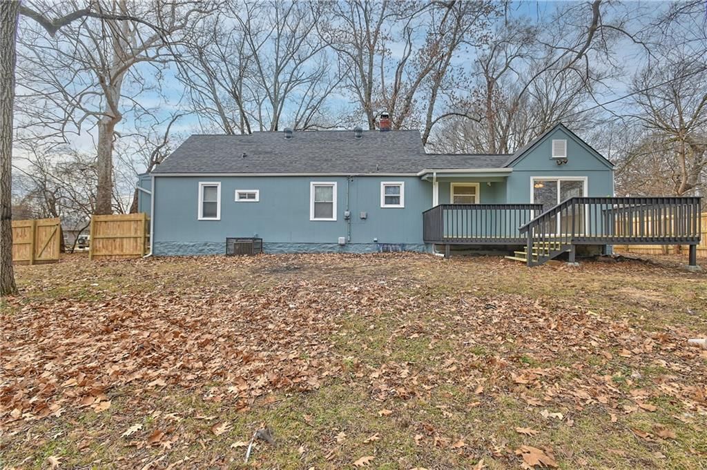 5813 Harvard Avenue — photo 42