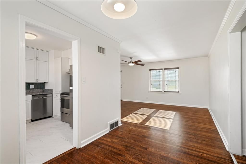 224 W Maiden Lane — photo 7