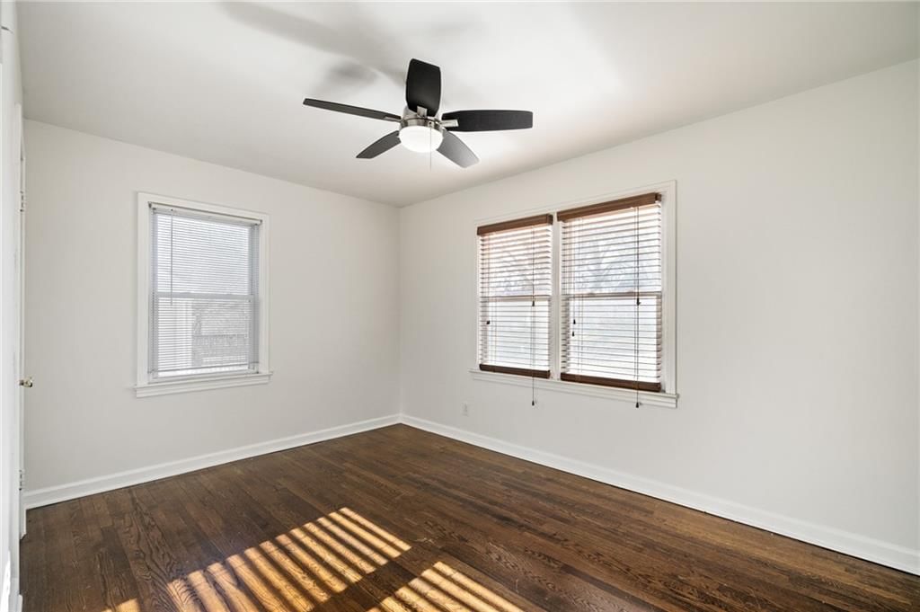 224 W Maiden Lane — photo 15