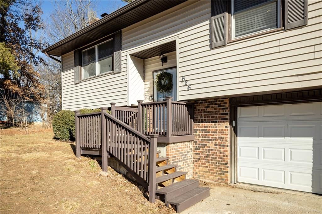 626 Jill Ann Drive — photo 4