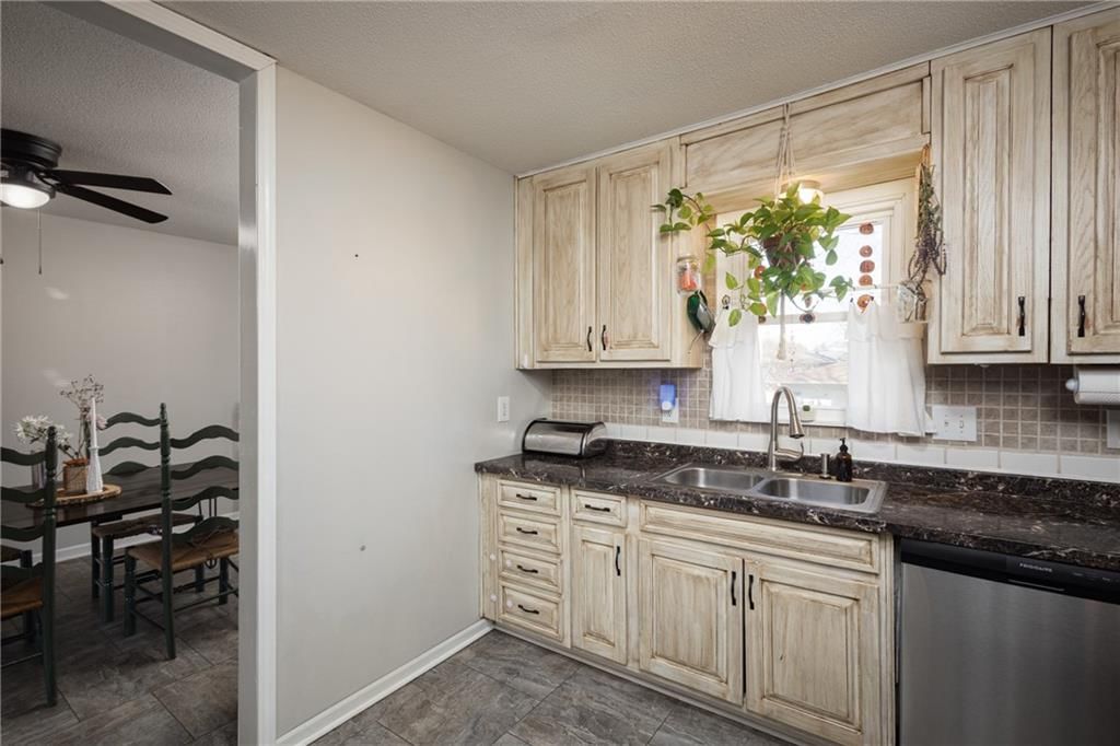626 Jill Ann Drive — photo 15