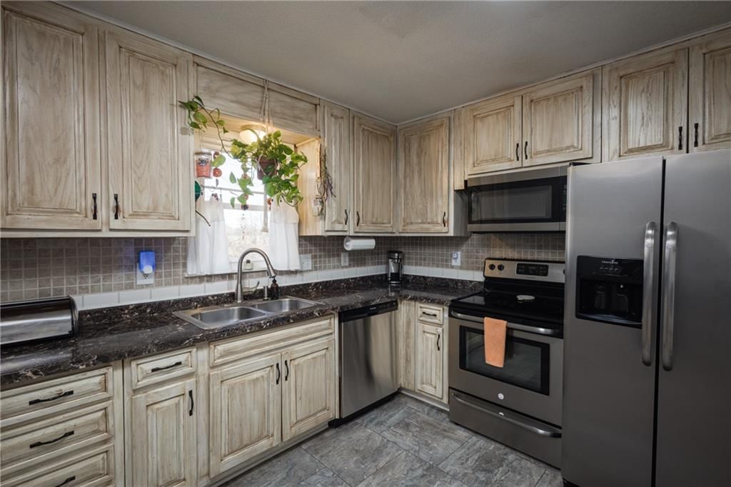 626 Jill Ann Drive — photo 16