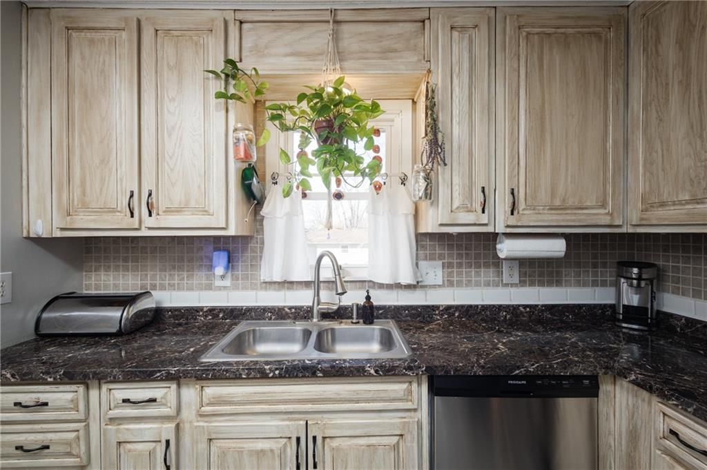 626 Jill Ann Drive — photo 17