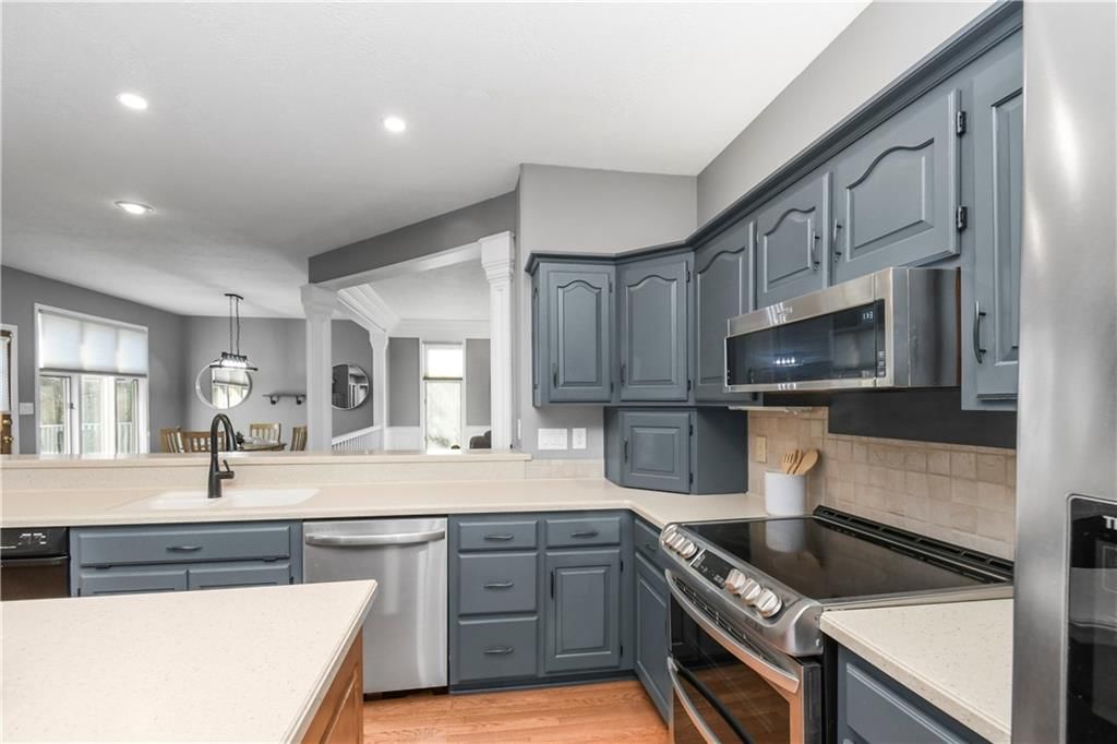 2536 NW Bent Tree Circle — photo 9