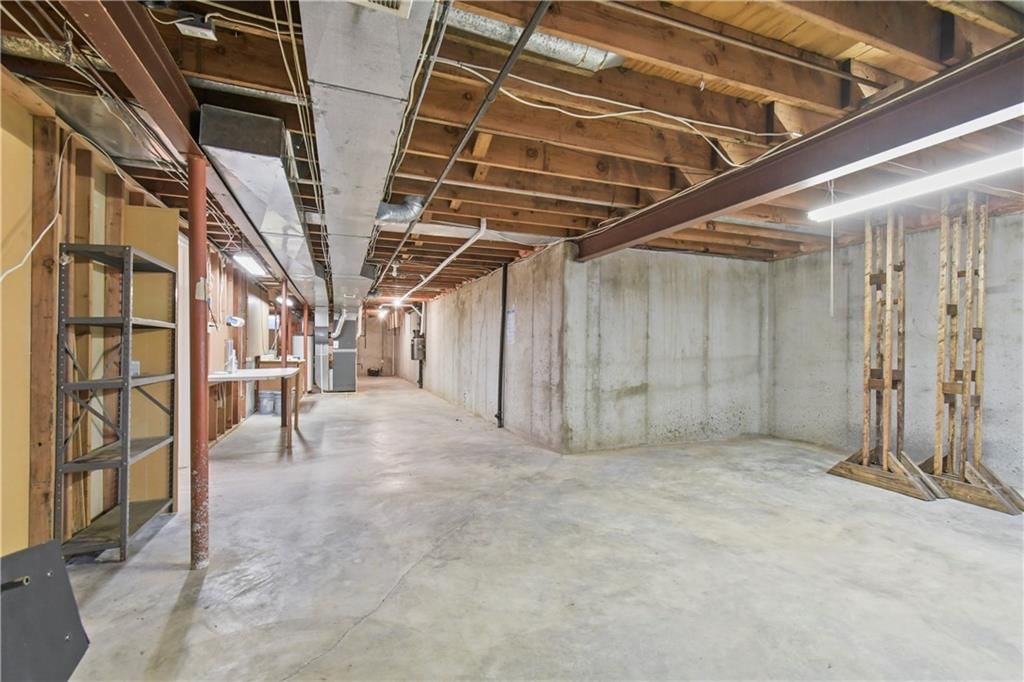 2536 NW Bent Tree Circle — photo 34