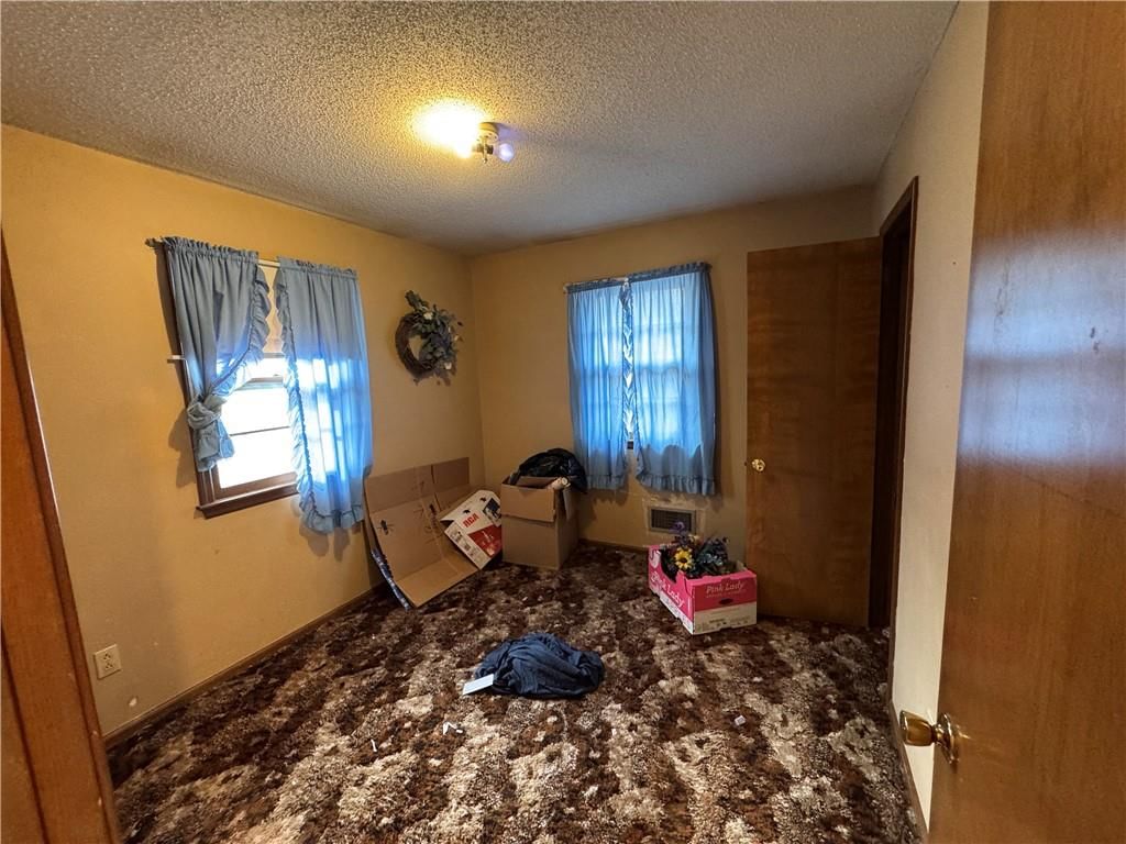411 Holtz Street — photo 13