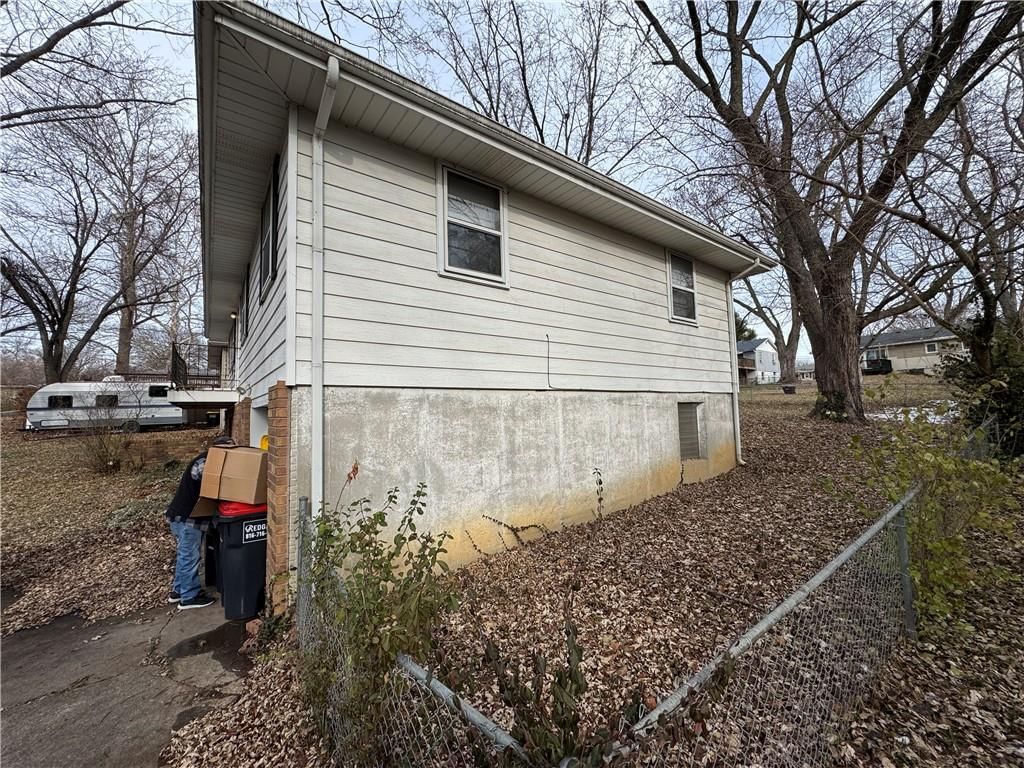 411 Holtz Street — photo 42
