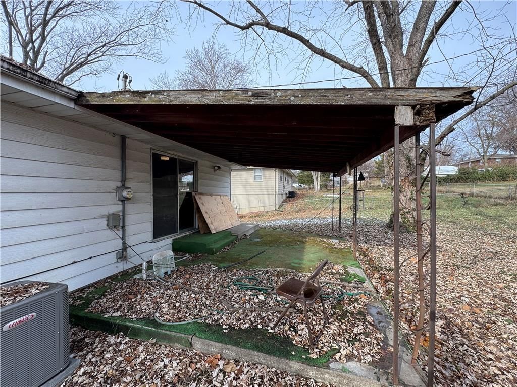 411 Holtz Street — photo 50