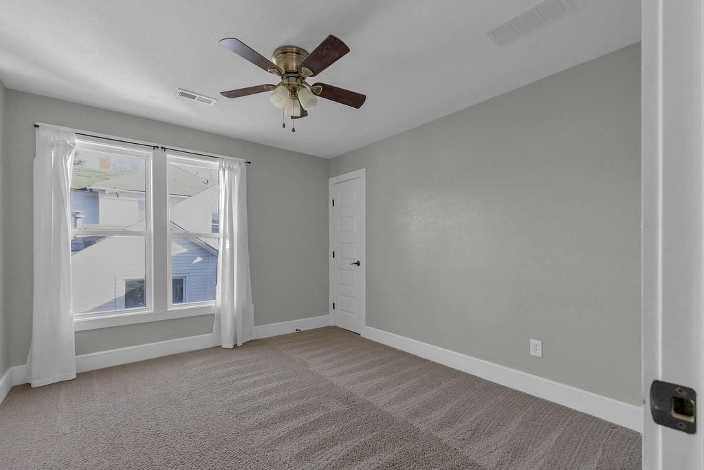 2904 Jules Street — photo 29
