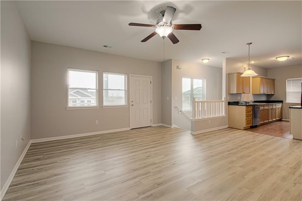 11721 S ROUNDTREE Street — photo 10