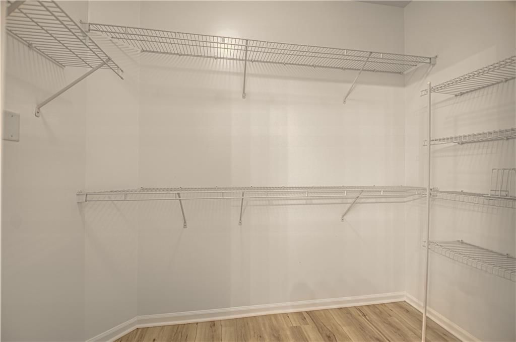 11721 S ROUNDTREE Street — photo 15
