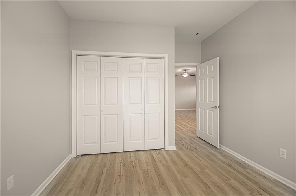 11721 S ROUNDTREE Street — photo 17