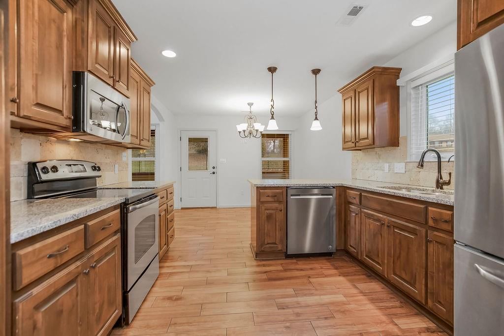 860 Meadowlark Court — photo 16