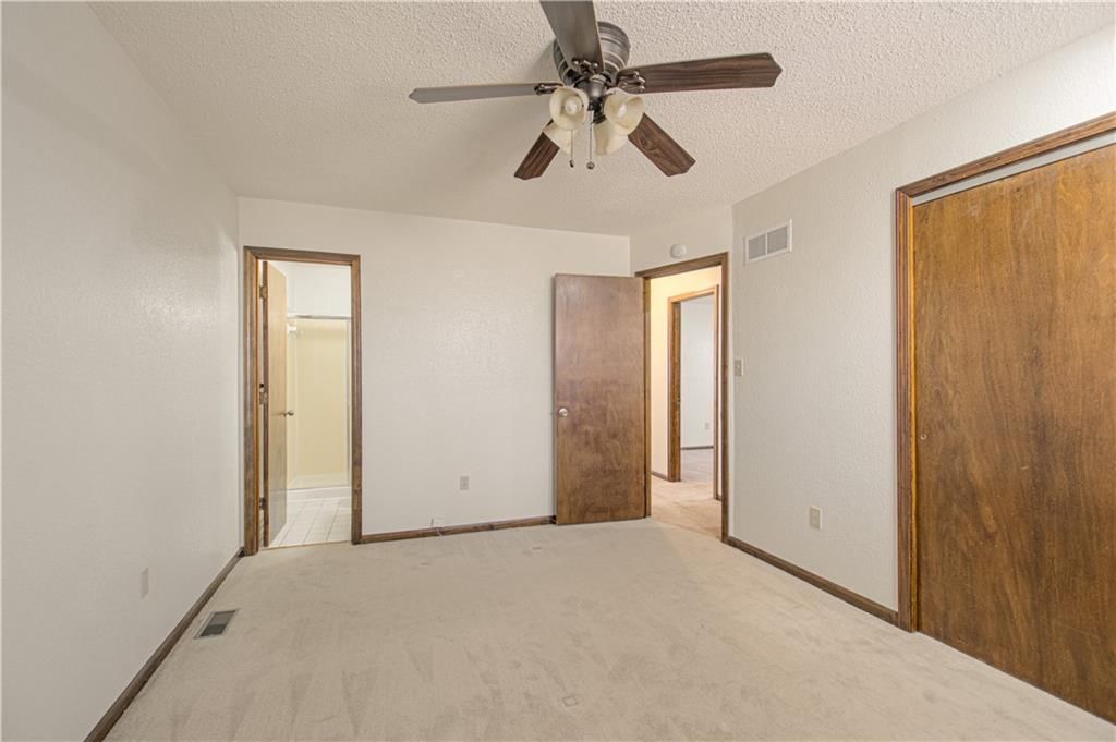 5516-5518 Crest Drive — photo 10