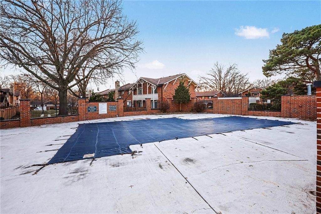 5706 W 97th Street — photo 19
