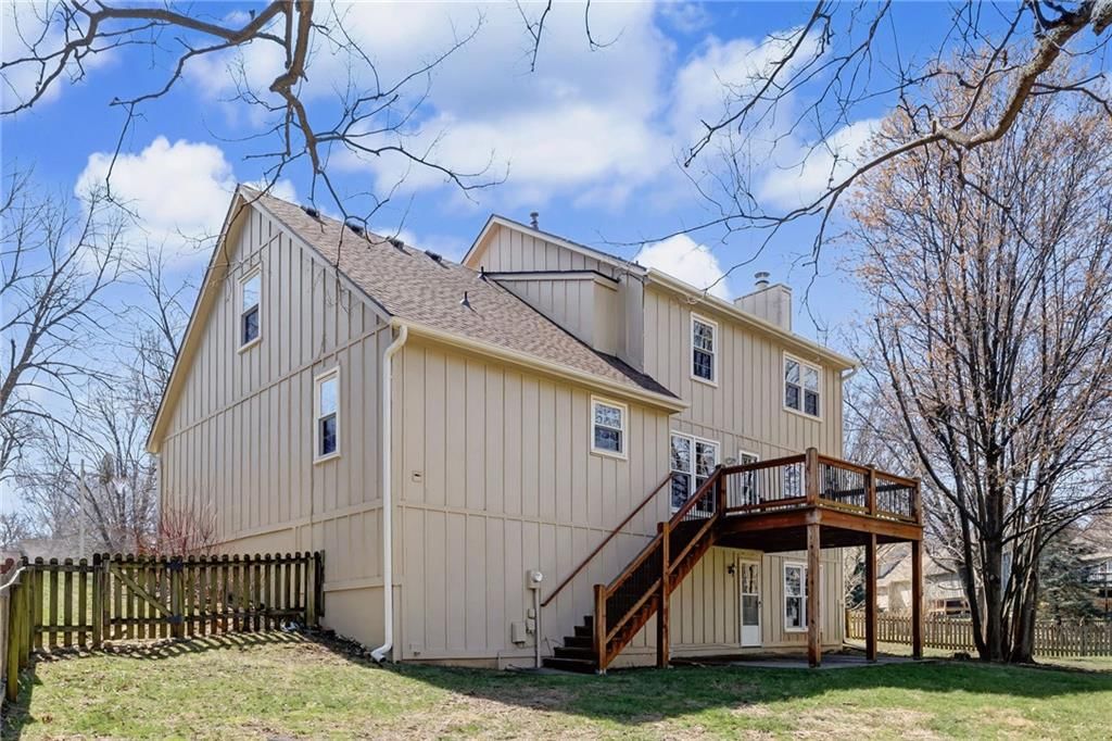 7714 W 114 Terrace — photo 4