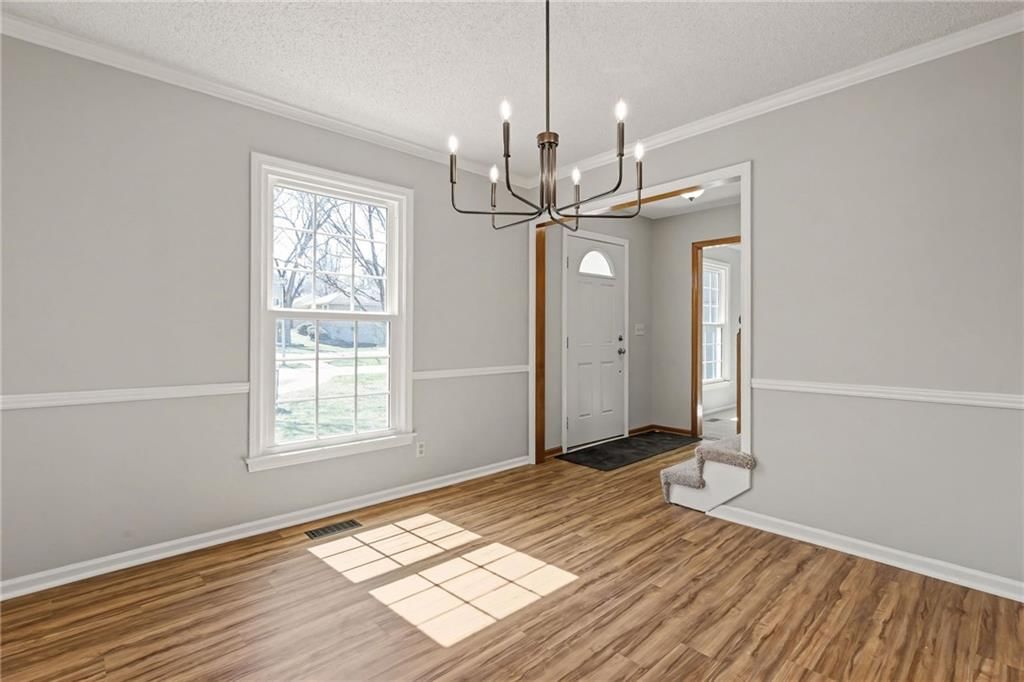 7714 W 114 Terrace — photo 11