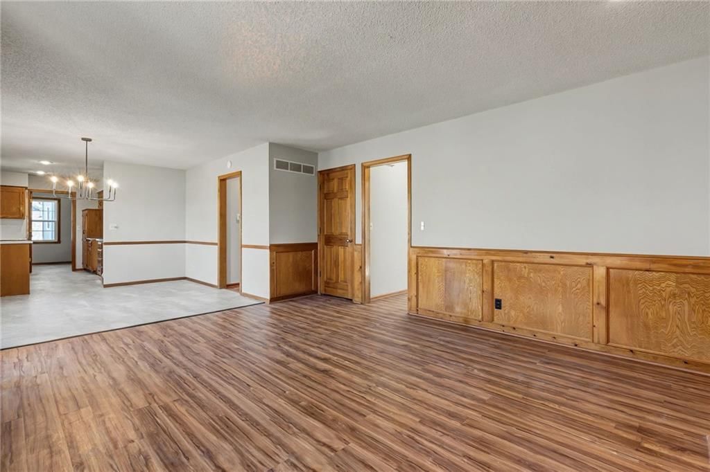 7714 W 114 Terrace — photo 16
