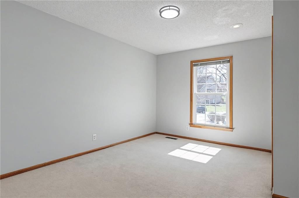 7714 W 114 Terrace — photo 28