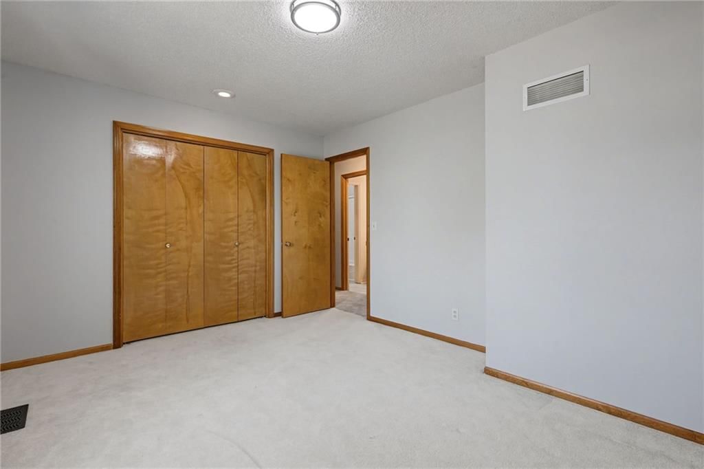 7714 W 114 Terrace — photo 29