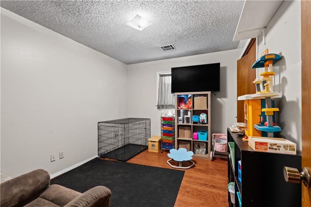 2508 W 8th Street — photo 23