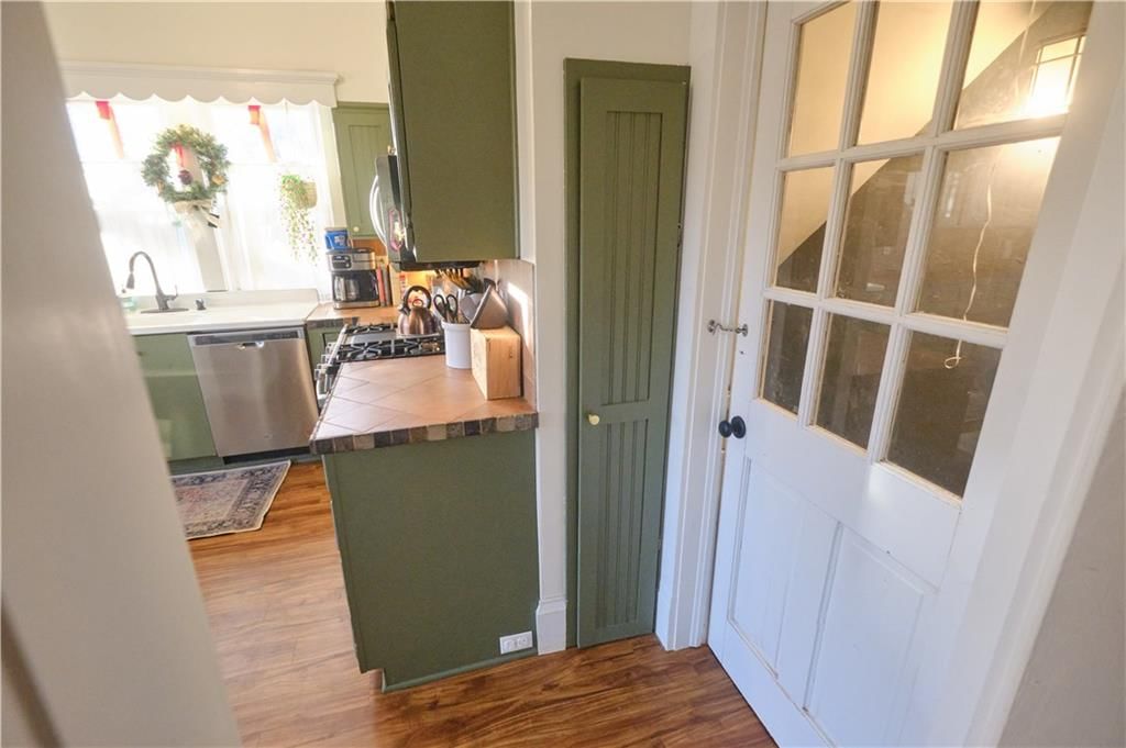 305 Jefferson Street — photo 18