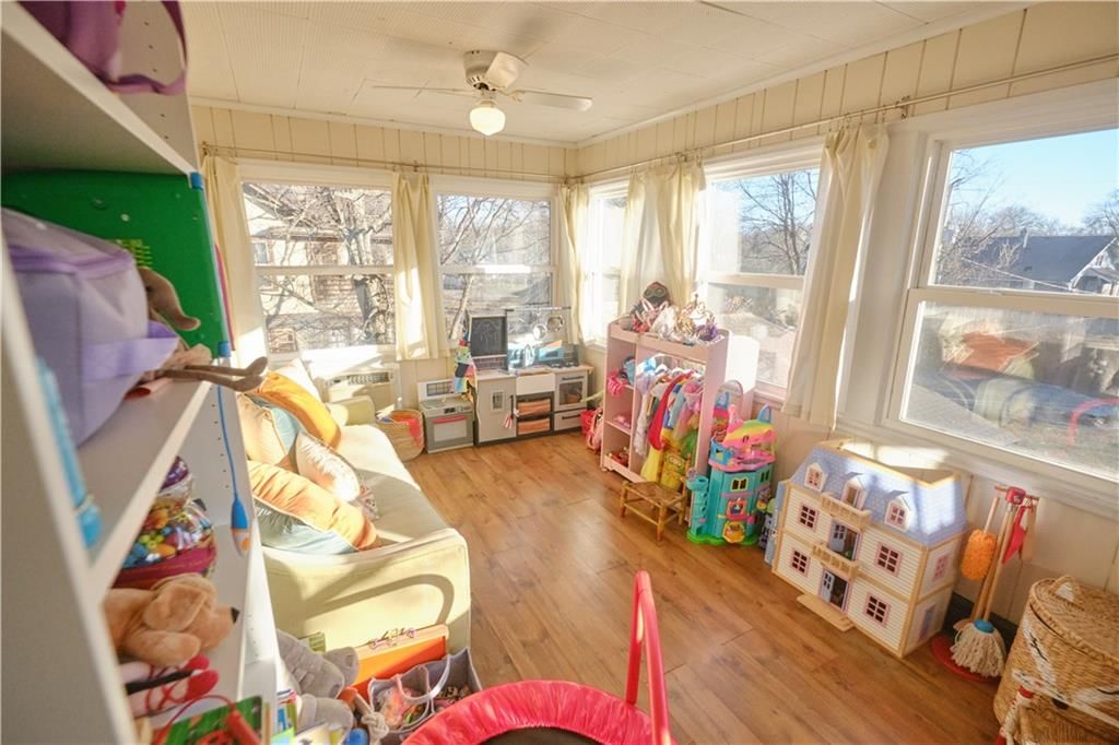 305 Jefferson Street — photo 29