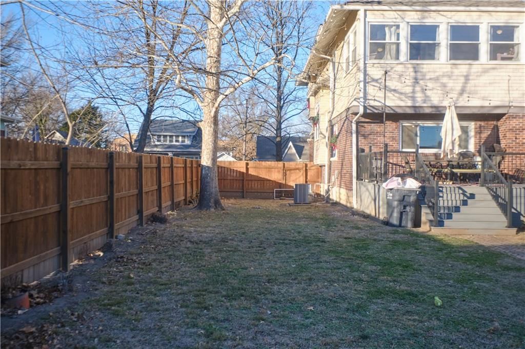 305 Jefferson Street — photo 61