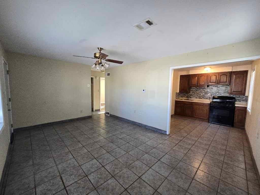 5213 Locust Terrace — photo 11